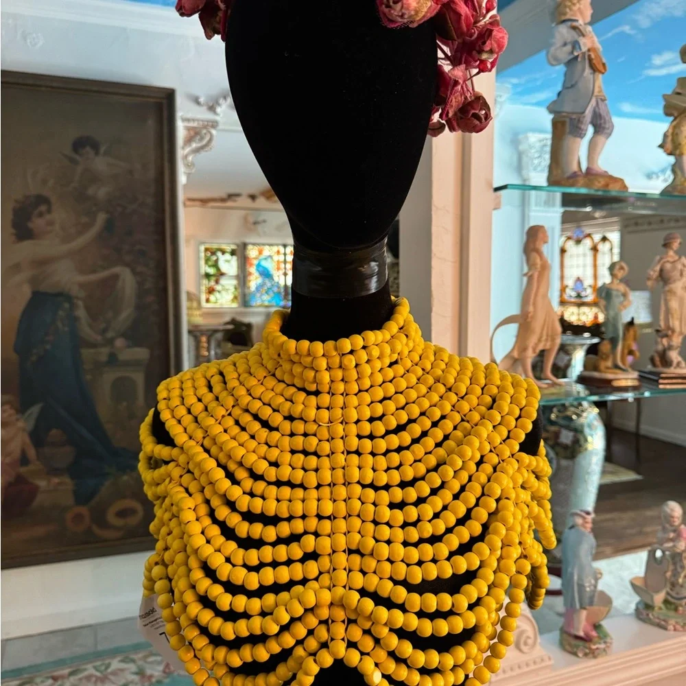 Queen Nandi Wood Beaded Necklace - Picture 4 of 6